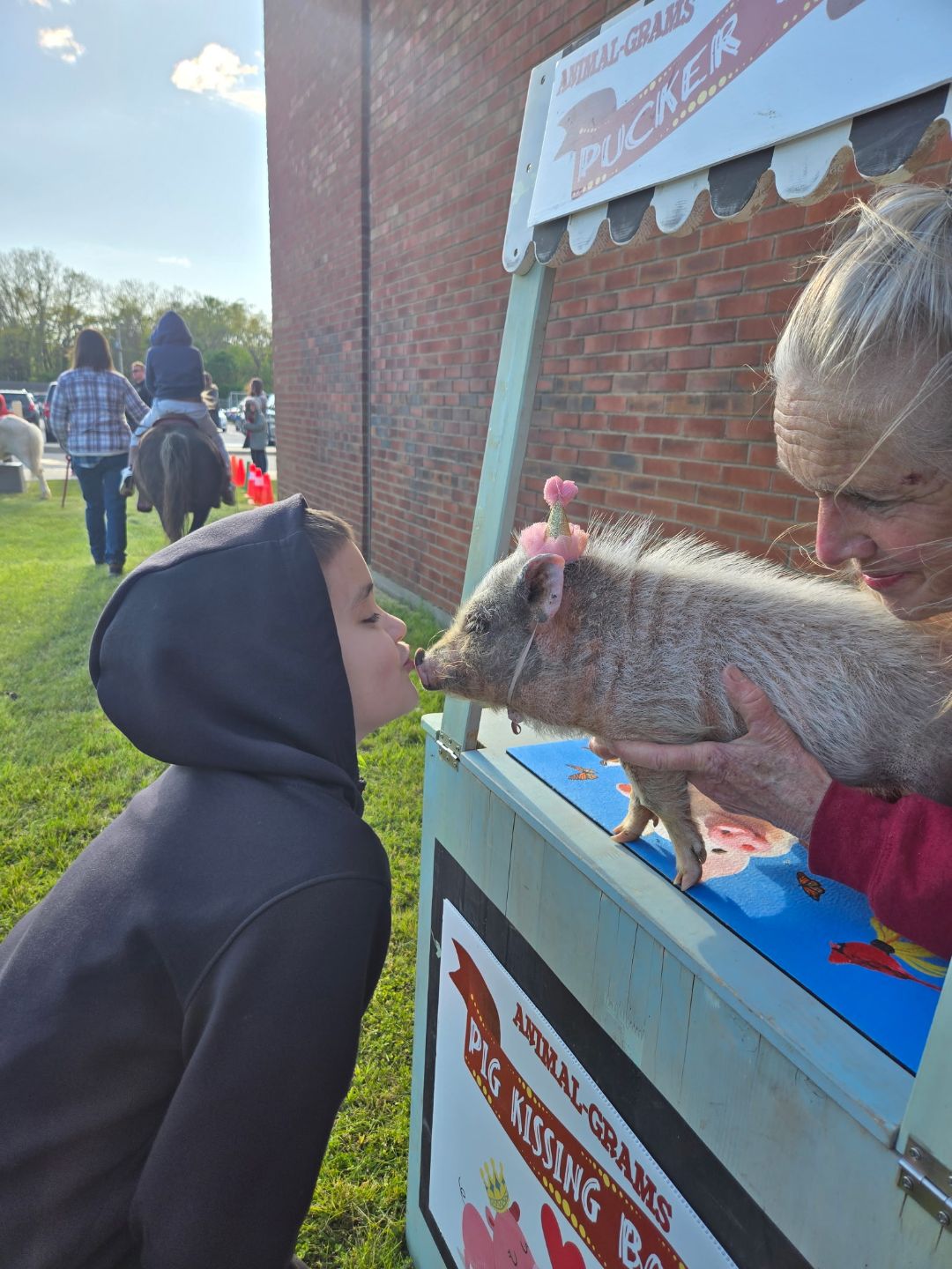Darden%20Petting%20Zoo%209%20(1).JPG